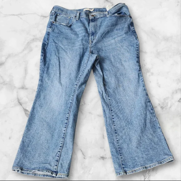 Plus Size Levis High Waisted crop Flare Jeans - Picture 2 of 7